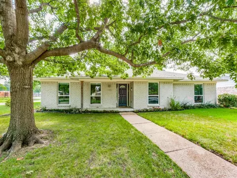 11030 Beauty Ln, Dallas, TX 75229