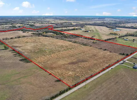 2590 Sears Rd, Bells, TX 75414