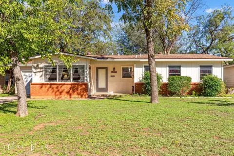 711 Redwood Dr, Abilene, TX 79603