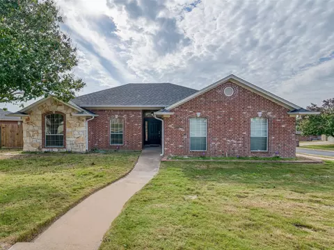 11325 Meadows Dr, Flint, TX 75762