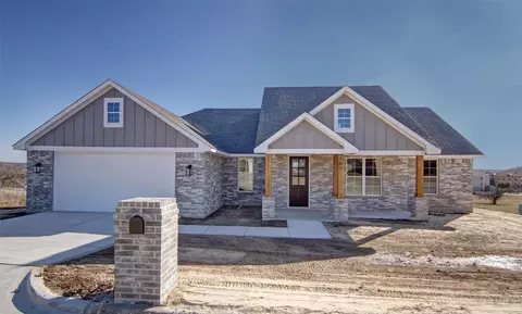 500 Holiday Hills Dr, Mineral Wells, TX 76067