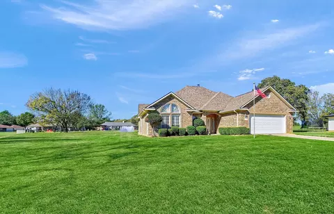 109 Cocopa Dr, Lake Kiowa, TX 76240