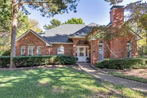 804 Hidden Creek Ct, Cedar Hill, TX 75104