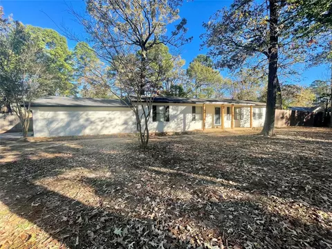 103 Amy Ln, Benton, LA 71006