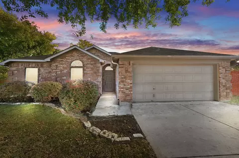 7300 Briarwyck Ct, Fort Worth, TX 76137