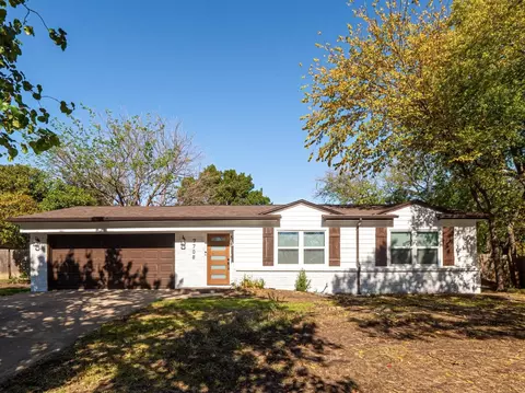 7708 Marfa Ave, Fort Worth, TX 76116