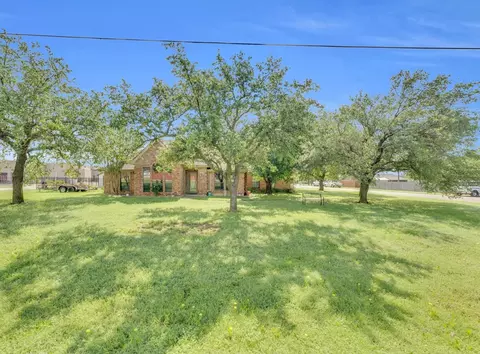 600 N Pearson St, Godley, TX 76044