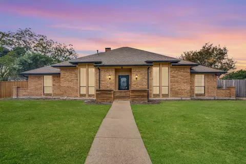 6814 Fawn Valley Pl, Rowlett, TX 75089