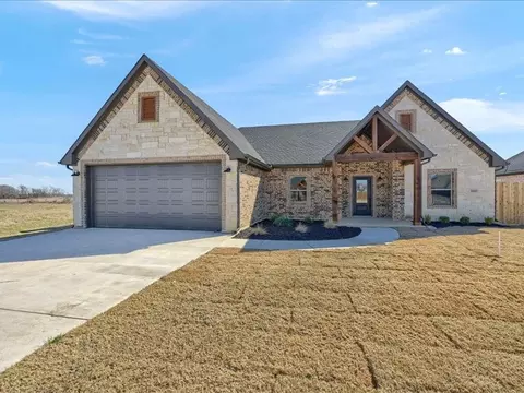 900 Mary Lee Ln, Collinsville, TX 76233