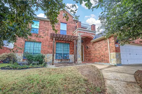 10021 Waverly Ln, Fort Worth, TX 76244