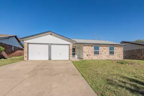 6429 Macarthur Dr, Watauga, TX 76148