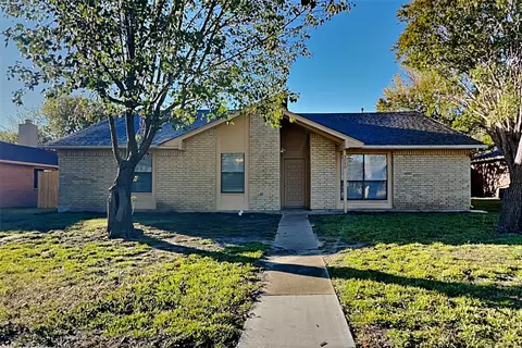 3220 Santana Ln, Plano, TX 75023