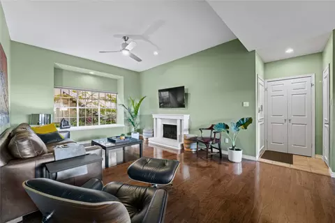 10416 High Hollows Dr #132, Dallas, TX 75230