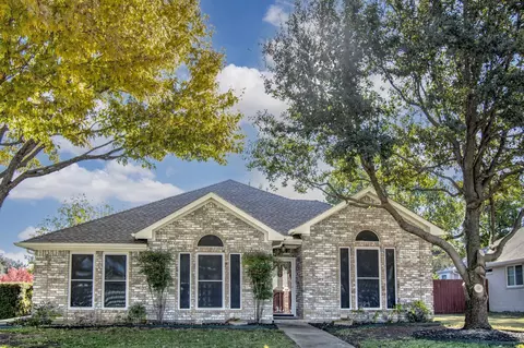 1601 River Birch Dr, Flower Mound, TX 75028