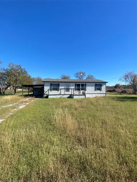 1000 N Plum St, Millsap, TX 76066