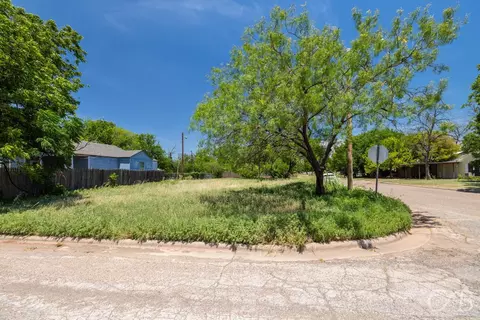 3102 S 5th St, Abilene, TX 79605