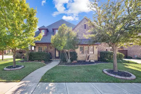 8956 Glendara Dr, North Richland Hills, TX 76182