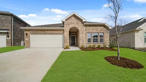669 Scarlett St, Forney, TX 75126