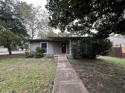 213 Buhler Dr, Garland, TX 75040
