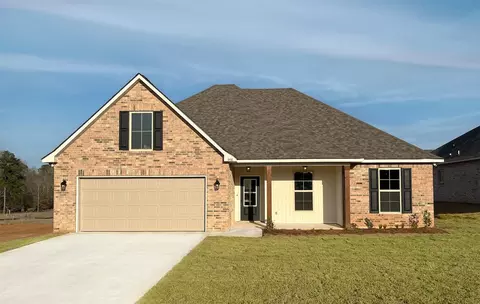 348 Hummingbird Ln, Princeton, LA 71067