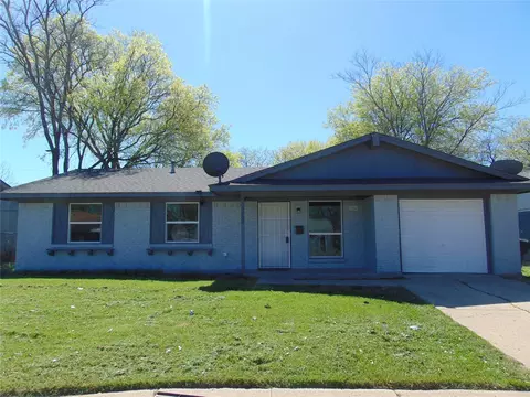 3450 Pacesetter Dr, Dallas, TX 75241