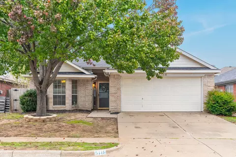 5116 Button Willow Dr, Fort Worth, TX 76123