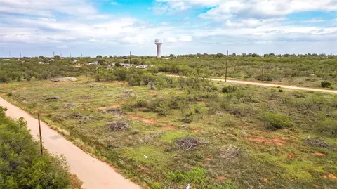1801 Roberts St, Sweetwater, TX 79556