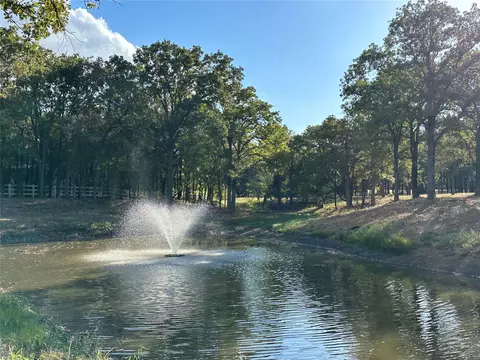 6412 Shadow Valley Dr, Burleson, TX 76028
