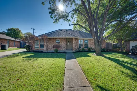 3420 Malibu Ct, Arlington, TX 76017