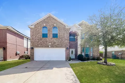 804 Sycamore St, Burleson, TX 76028