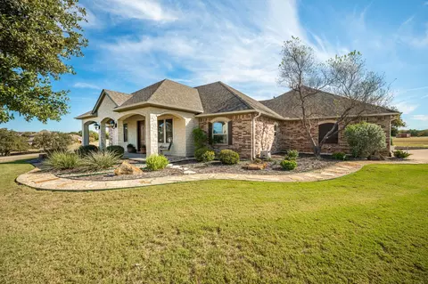 2301 Bentwater Ct, Granbury, TX 76049