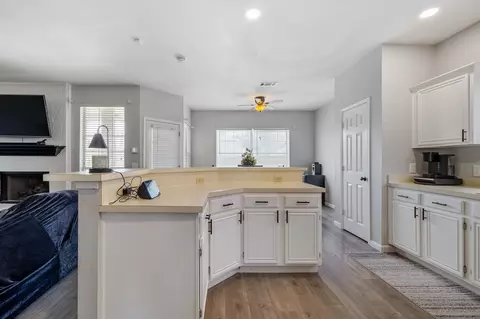 2816 Clearmeadow Dr, Mesquite, TX 75181