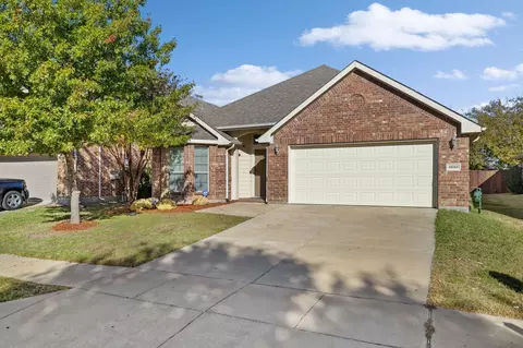 1029 Lake Hollow Dr, Little Elm, TX 75068