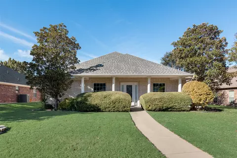 206 Nocona Dr, Waxahachie, TX 75165