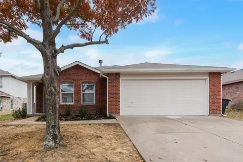 1108 Mazourka Dr, Arlington, TX 76001