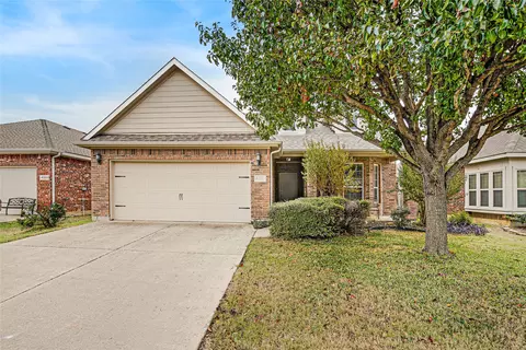 4333 Summersweet Ln, Crowley, TX 76036