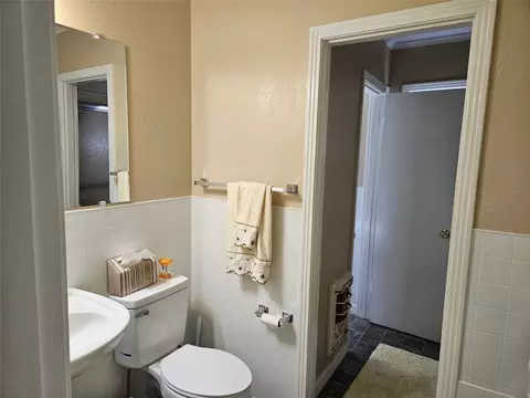 Bath - 120 Maple, Coushatta, LA 71019 photo 1 of 2