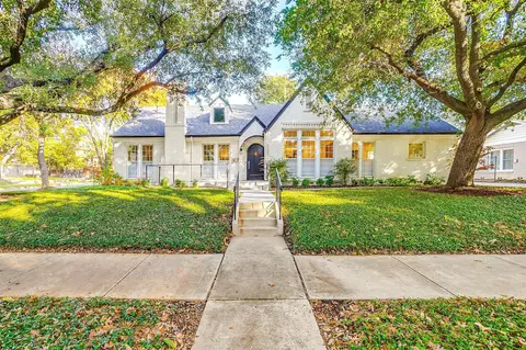 2601 5th Ave, Fort Worth, TX 76110