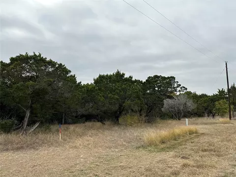 8408 Bruntsfield Loop Dr, Cleburne, TX 76033 photo 2