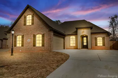 524 Dogwood South Ln, Haughton, LA 71037