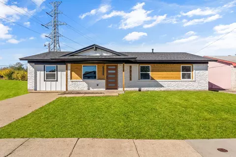 3311 Pacesetter Dr, Dallas, TX 75241