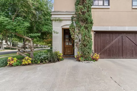 4323 Gilbert Ave #1, Dallas, TX 75219