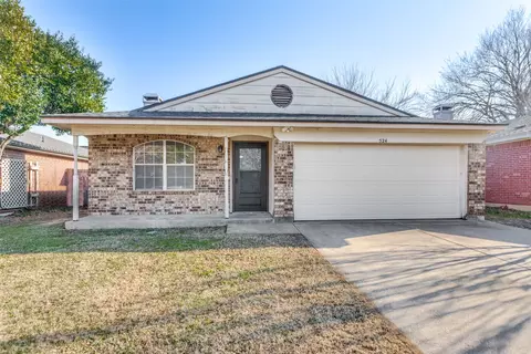 524 Mockingbird Dr, Mansfield, TX 76063