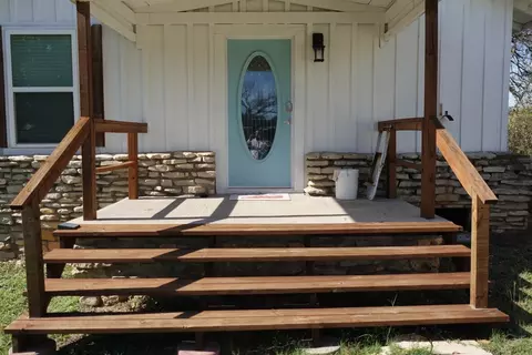 8181 W Highway 67, Glen Rose, TX 76043