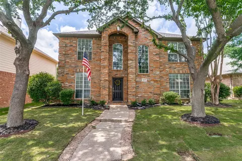 2870 Crestview Dr, Lewisville, TX 75067