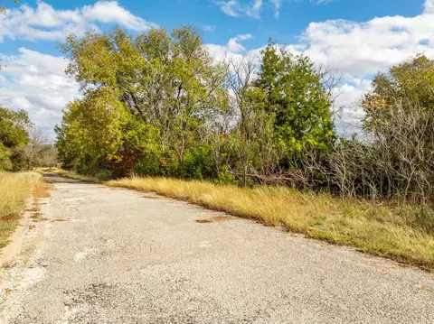 38070 Brookside Dr, Whitney, TX 76692