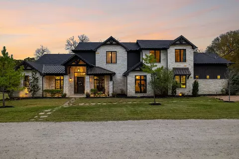 3109 High Chaparral Dr NE, Flower Mound, TX 75022