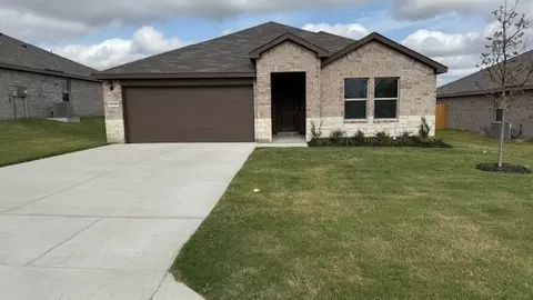 13520 Gunsmoke Ln, Cresson, TX 76035