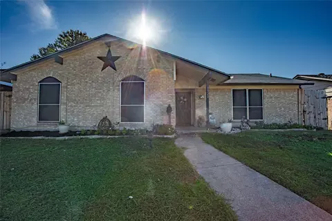 3320 Rockne Ln, Mesquite, TX 75150