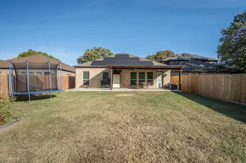 344 E Pecan St, Hurst, TX 76053 photo 27